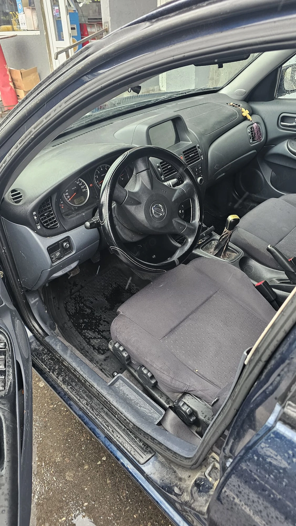 Nisan almera de vanzare 