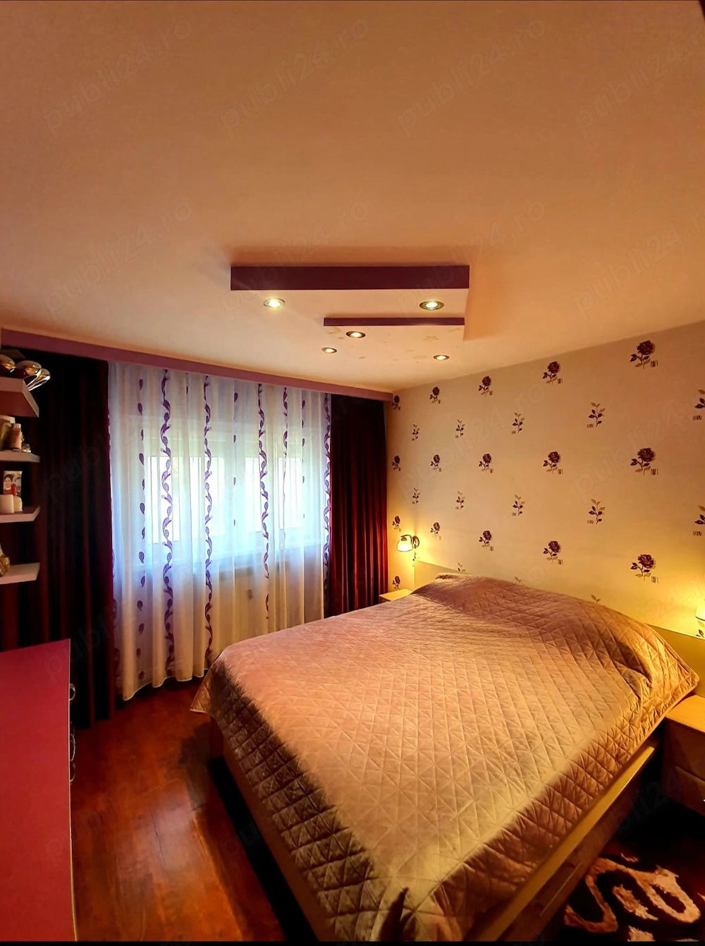 Apartament 3 camere decomandat, etaj 1, Micro 17 Galati