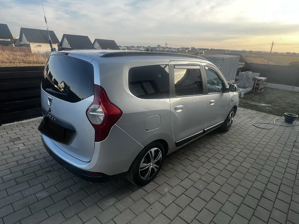 Dacia Lodgy 2013