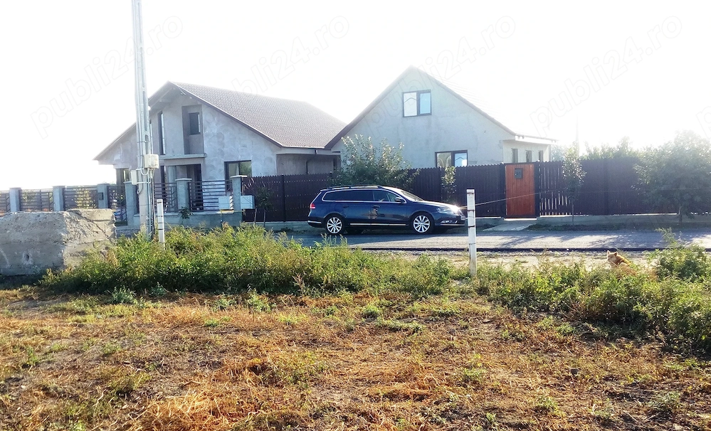 Teren intravilan 5600 MP, sat Pietroiu, com. Vadeni, de vanzare