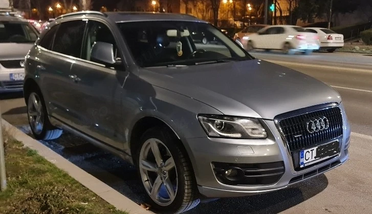 Vând Audi Q5,  3,2 Benzina 2011