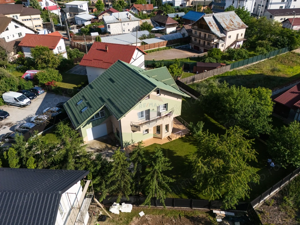Casă de Lux de vânzare| Trivale- Pitești| 378mp Sdc| Teren 868mp
