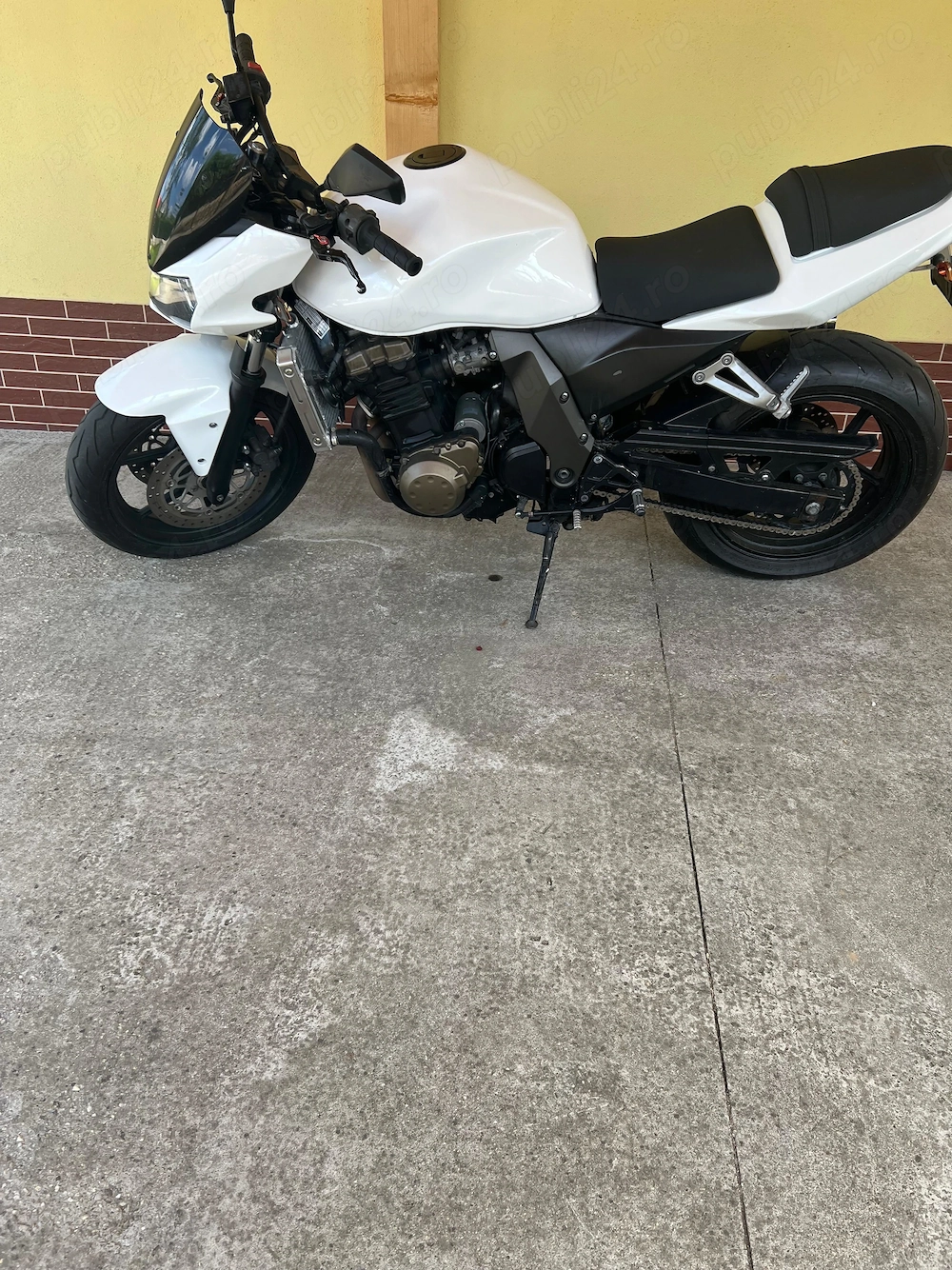 Vand motocicleta Kawasaki Z 750 