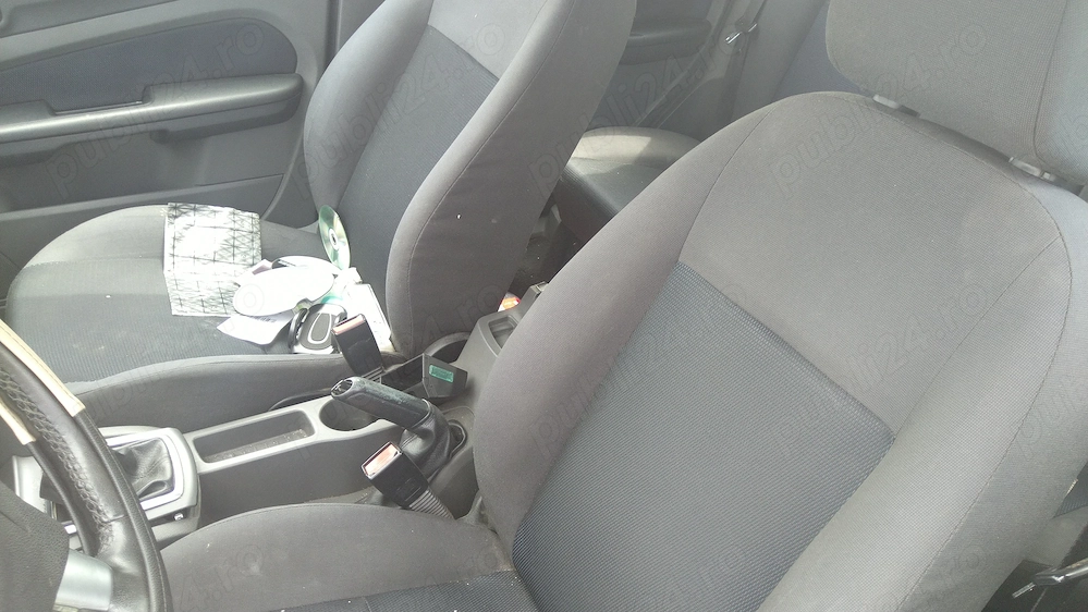 Dezmembrez Ford focus 100 lei 