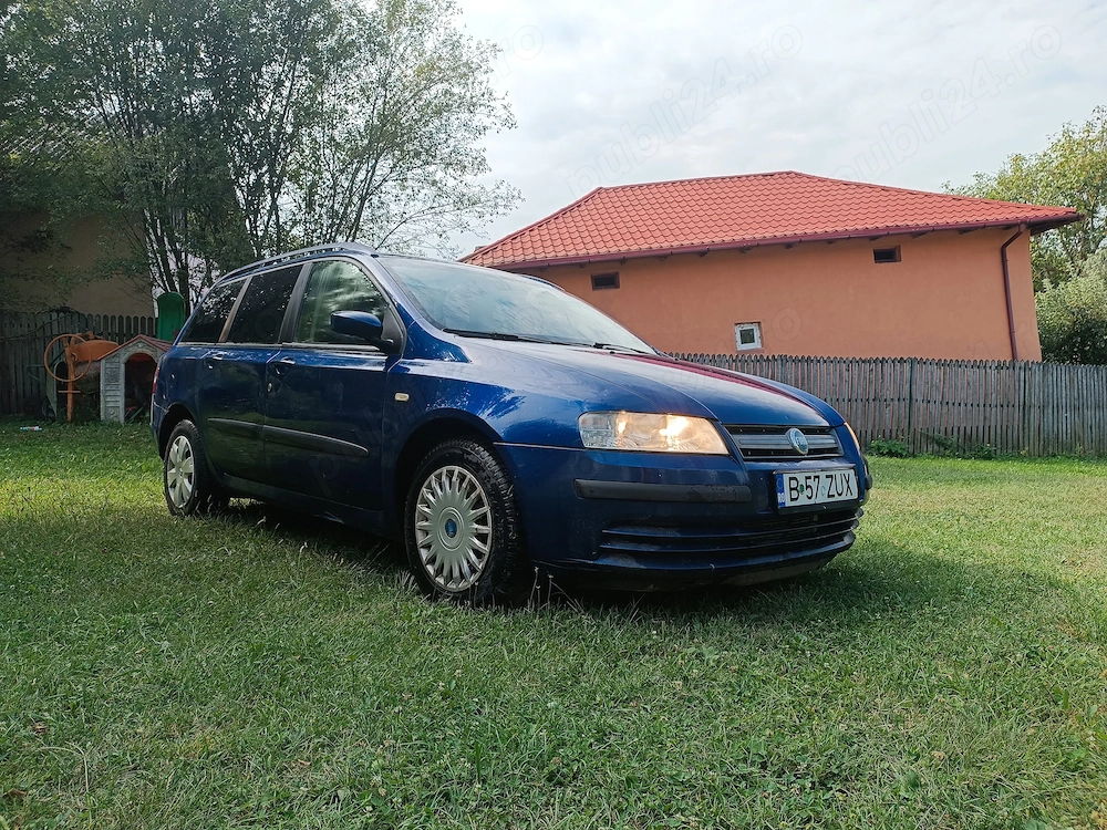 Vând Fiat Stlilo 
