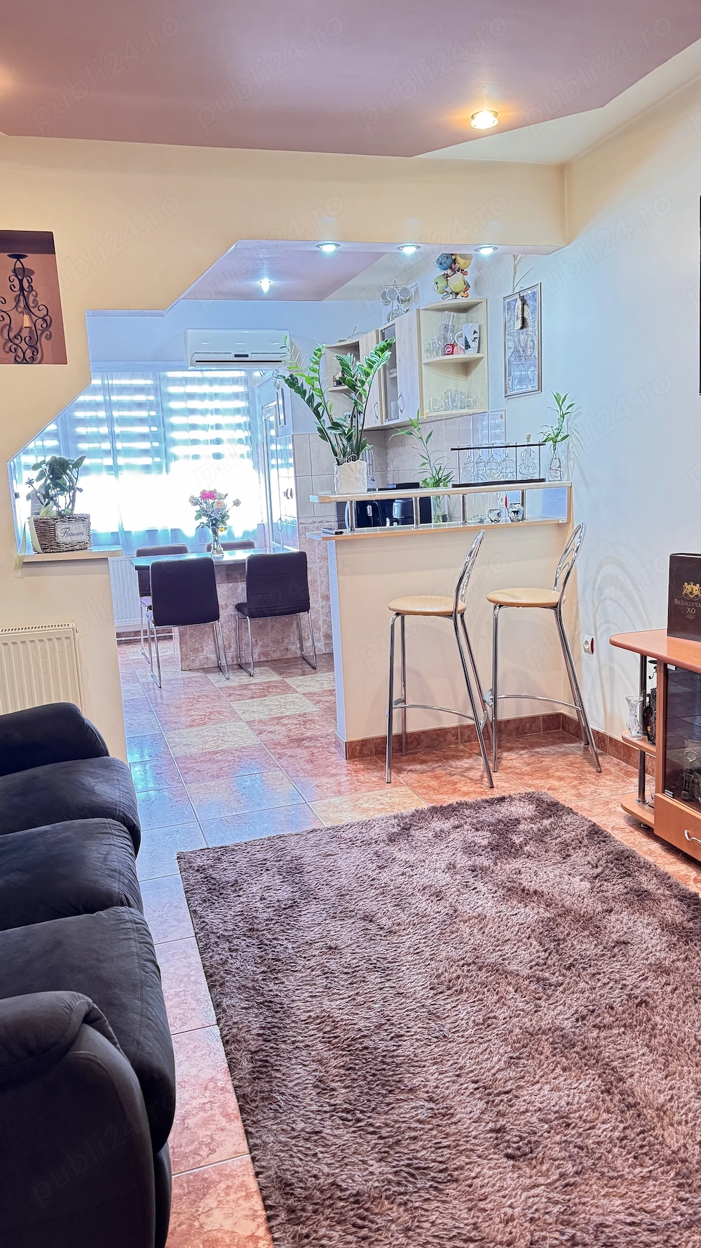 Apartament de vânzare 70mp,3 camere+living cu bucătărie open space,Aiud