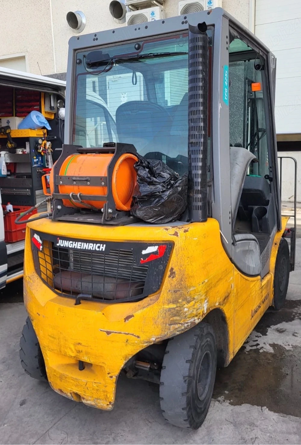 Motostivuitor Jungheinrich TFG425S