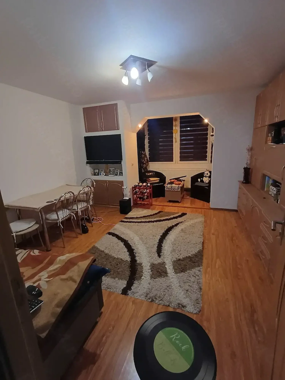 Vând apartament 3 camere 