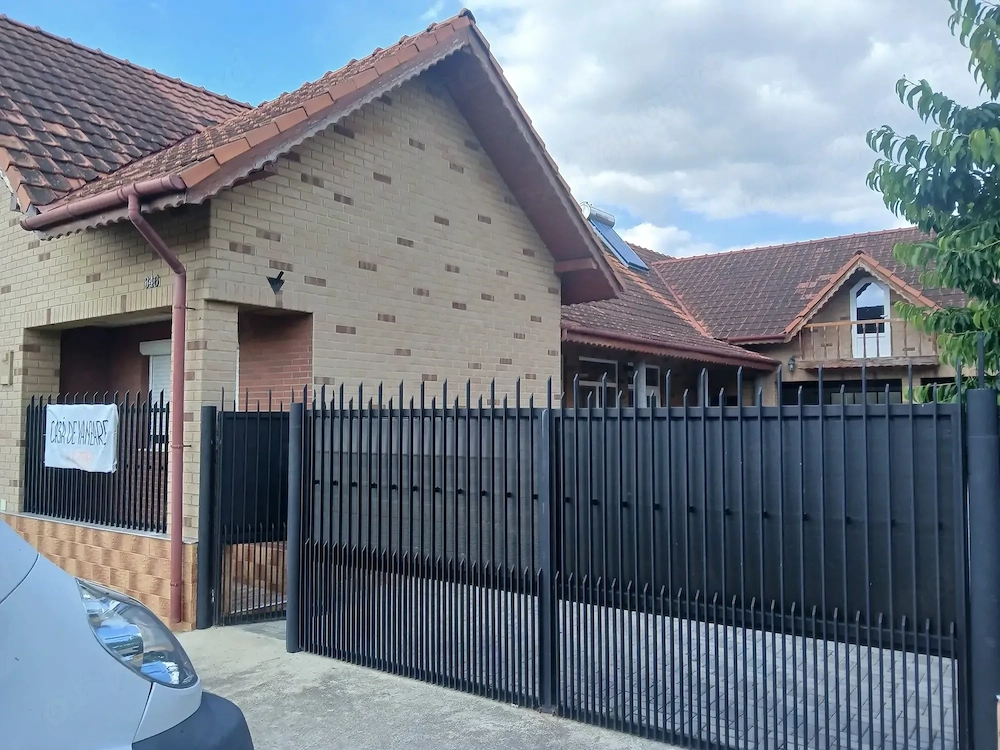 Casa de vanzare