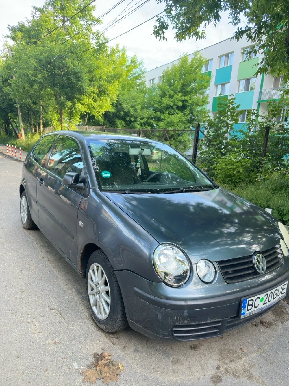 Volkswagen Polo 2003   1.2 Benzină   2 uși 1500   negociabil