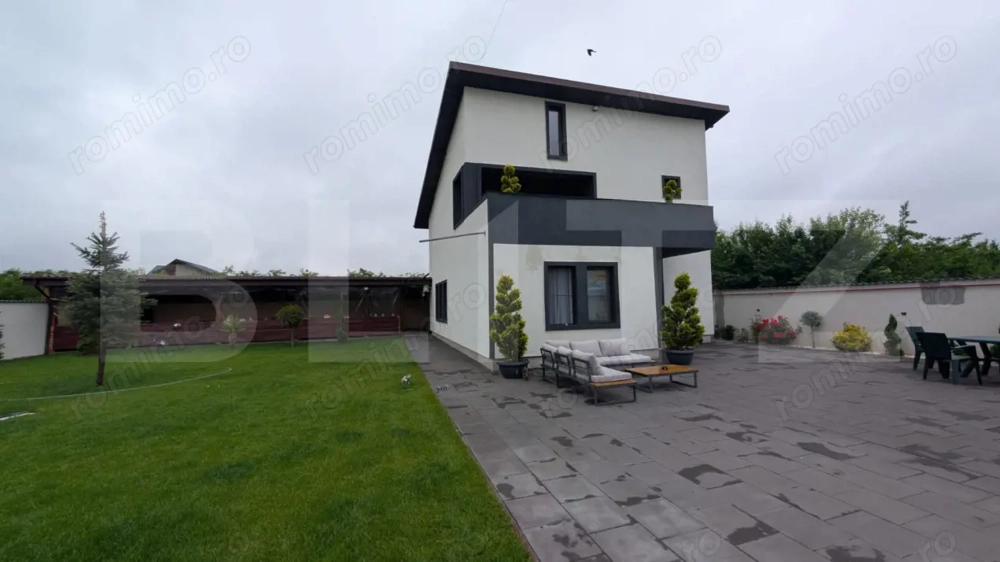 Casa de vanzare, 300 mp, zona Sud