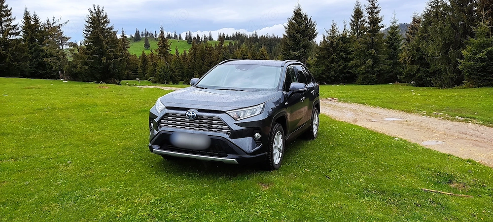 Toyota RAV4 hybrid 4x4 