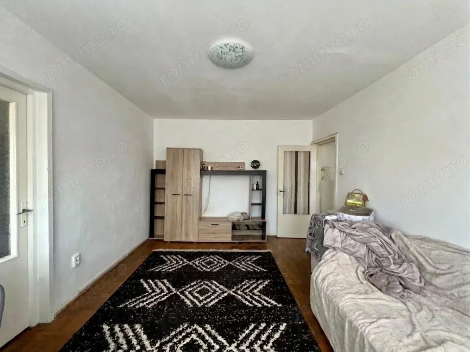 Apartament 2 camere, 42 mp utili, parter - zona Soarelui