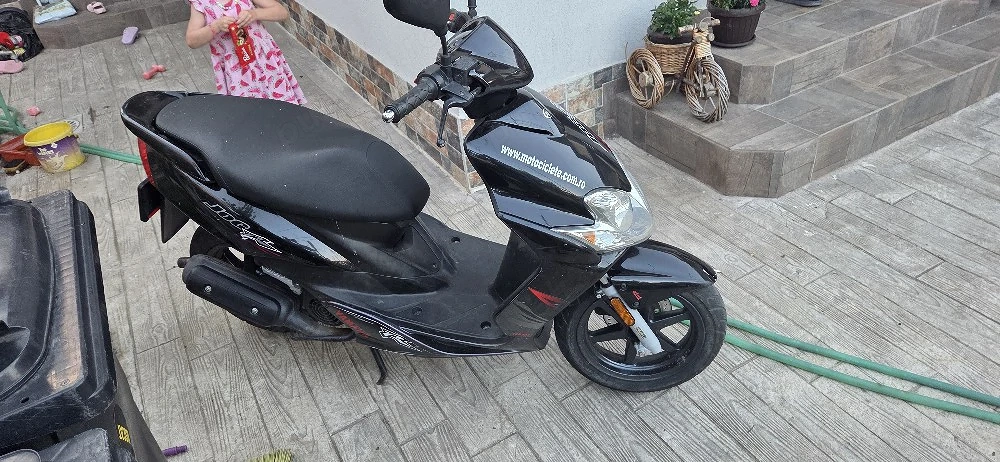 vand scuter yamaha jog r 50cm3