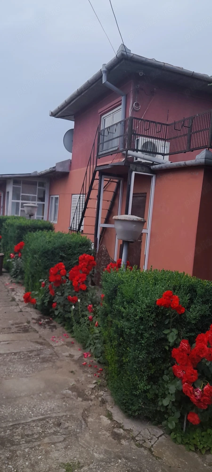 Schimb casa Mihailesti cu apartament in Bucuresti