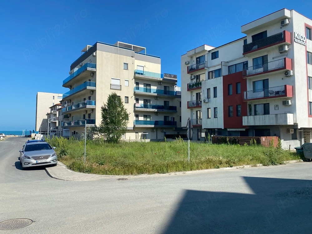 Vand   inchiriez teren intravilan mamaia nord