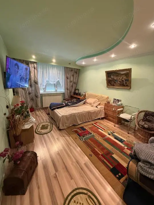 Apartament 3 camere decomandat SIDERURGISTILOR VEST