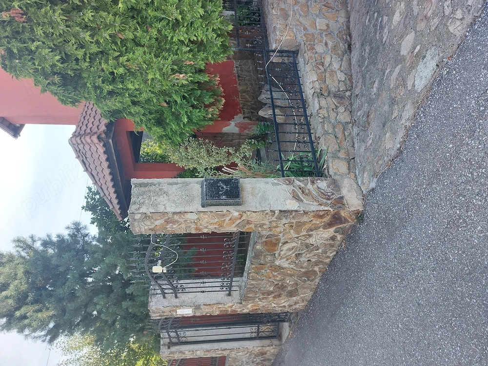 Vând vila in Zimand Cuz 