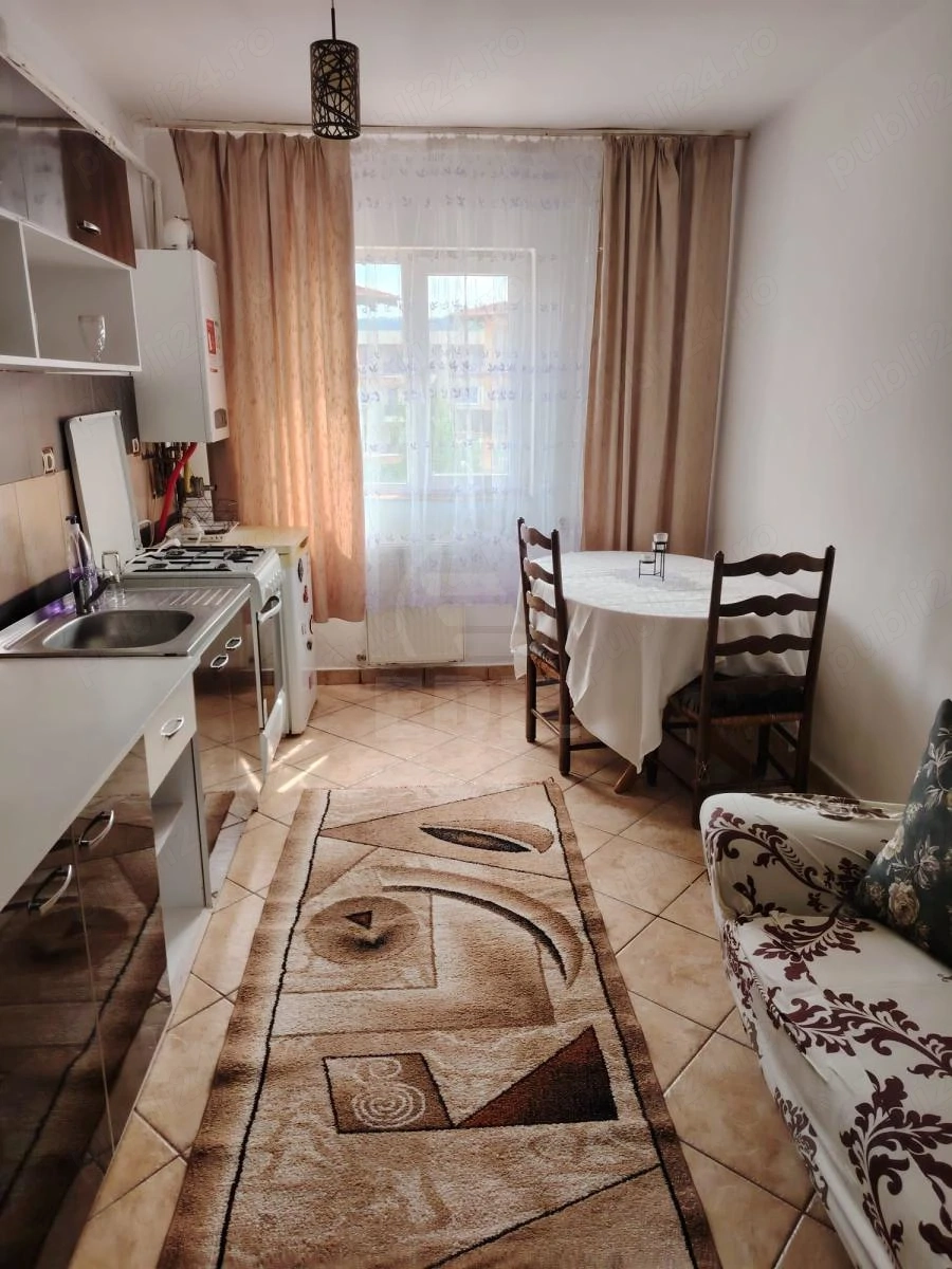 Apartament de o camera, zona Florilor, Floresti