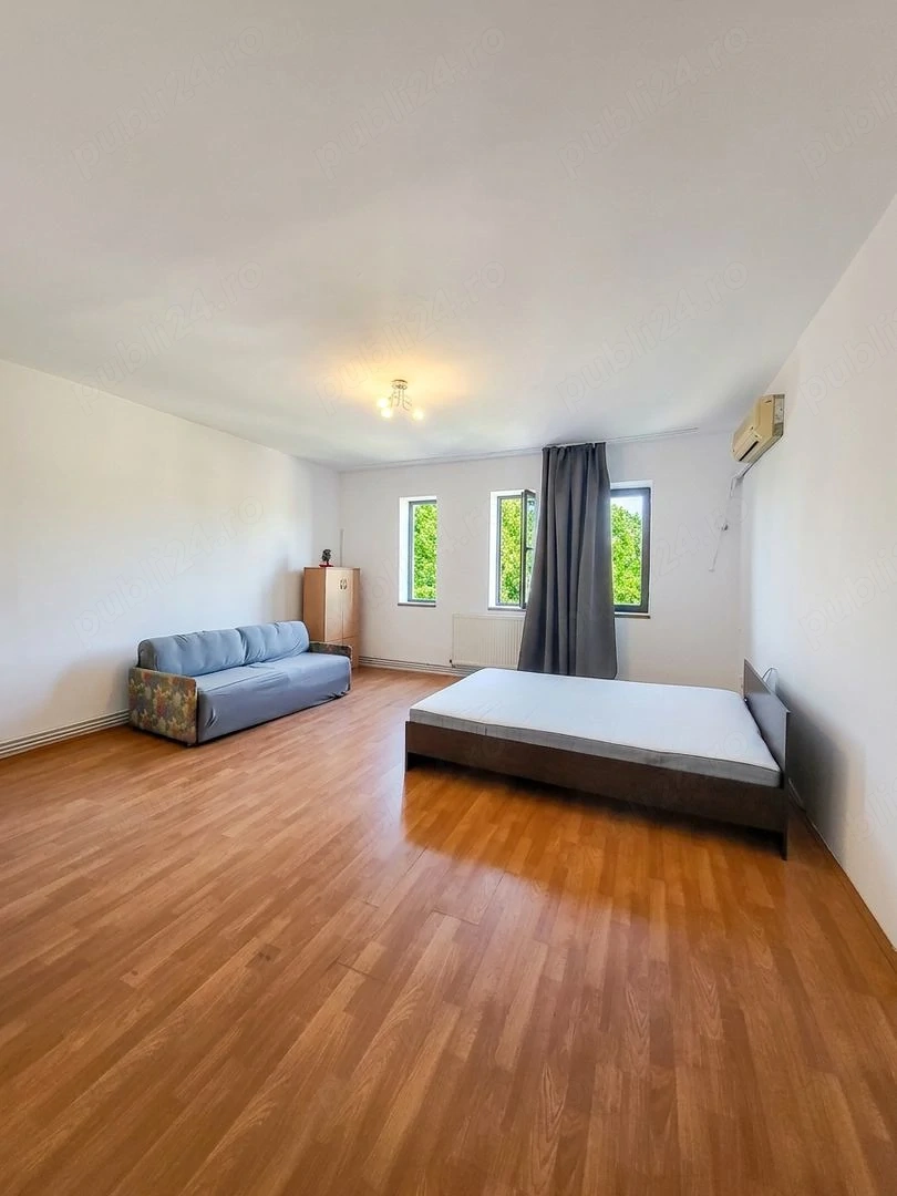 Apartament 2 camere, decomandat, super spațios, Complex Studențesc