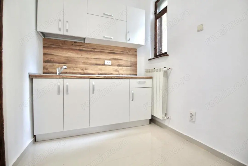 CALEA DOROBANTI, APARTAMENT NEMOBILAT IN BLOC TIP VILA, 0% COMISION!