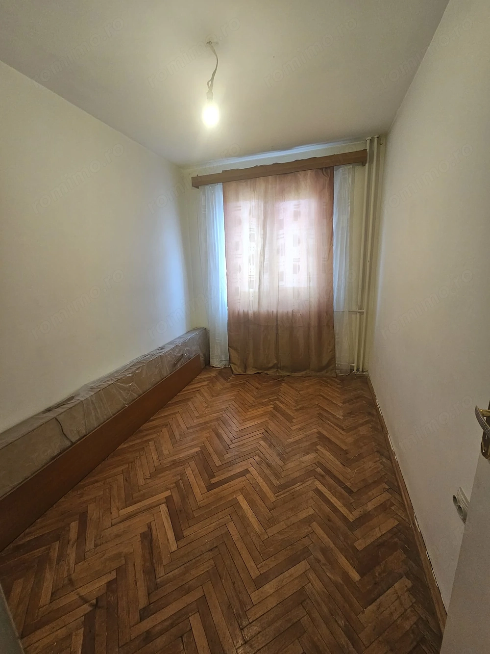 COMISION 0%! Apartament 4 camere Etaj 1 - Soarelui !!