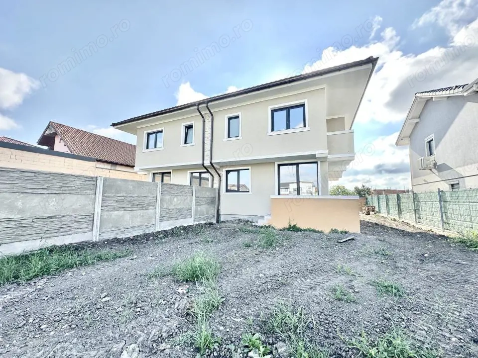 Duplex spatios - 4 camere - 3 bai - Mosnita Noua - pozitie excelenta 