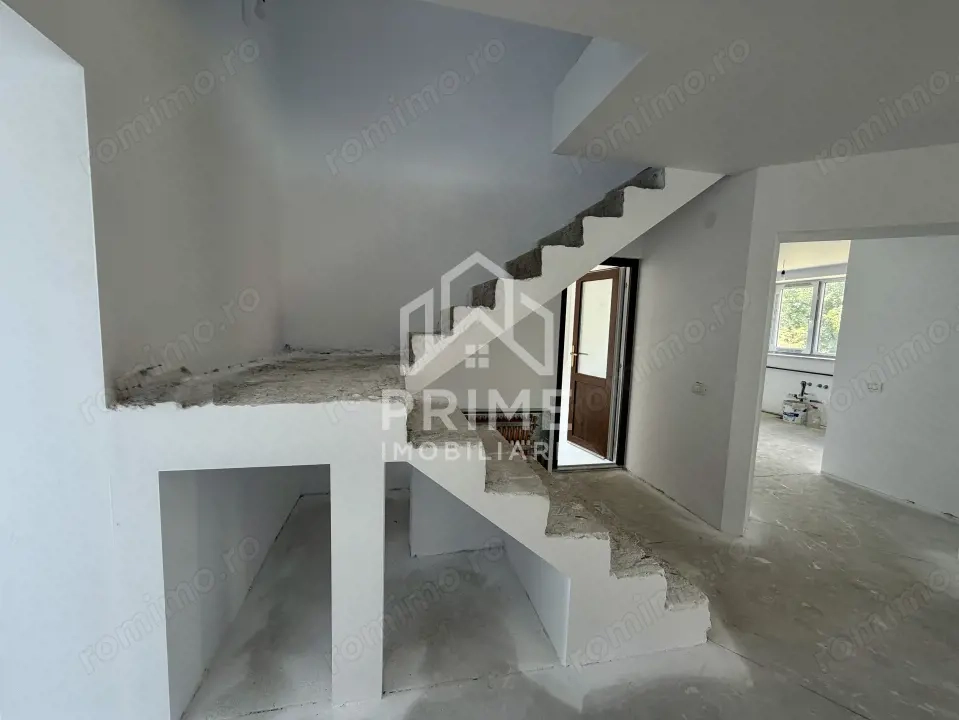 Duplex 6 camere | 238 MP | 576 MP teren | Zona Penny Micesti |