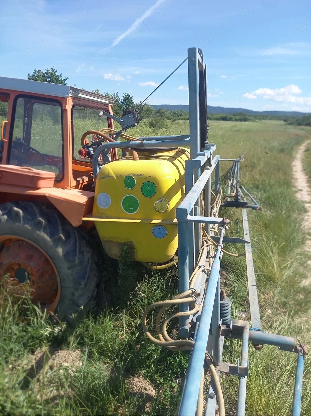 Pompa de ierbicidat 600L deschidere brate 18m
