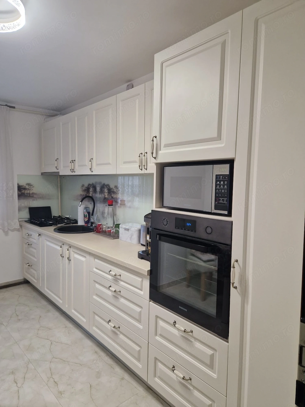 Apartament Superb 4 Camere 2 Băi 2 Balcoane Decomandat Zona Baba Dochia 