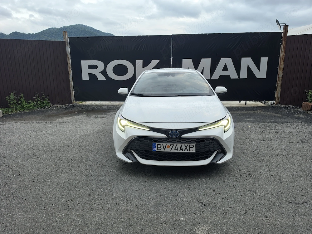 Toyota corolla E210 hatchback 2.0 hybrid