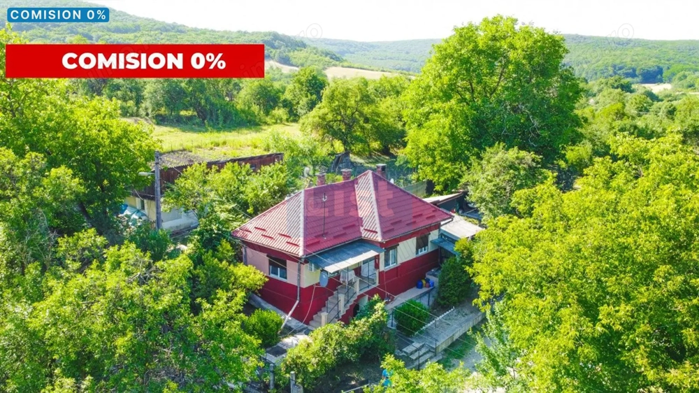 Casa cu teren de vanzare in comuna Vultureni, judetul Cluj