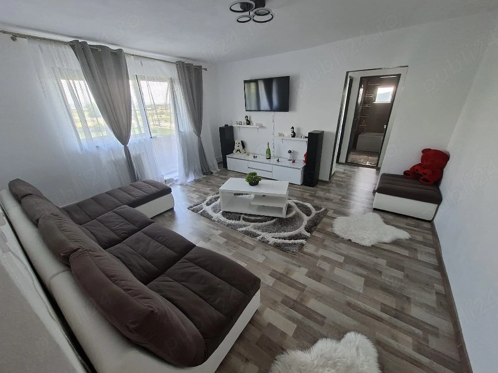 Vand Apartament 60mp etaju 3