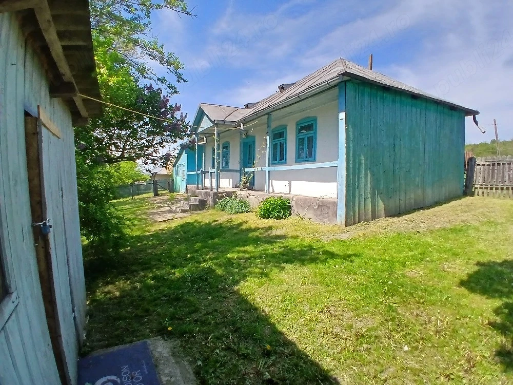  Se vinde casă bătrâneas