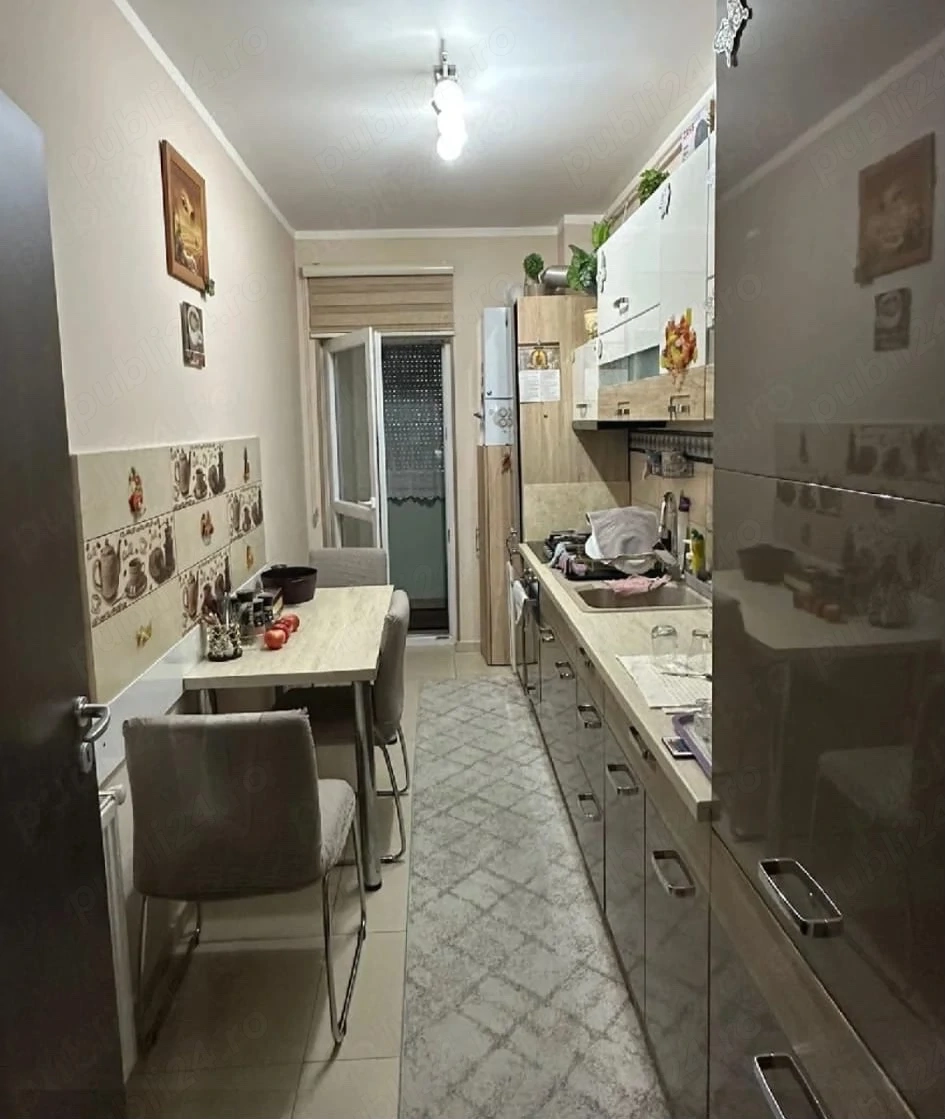 Vând apartament