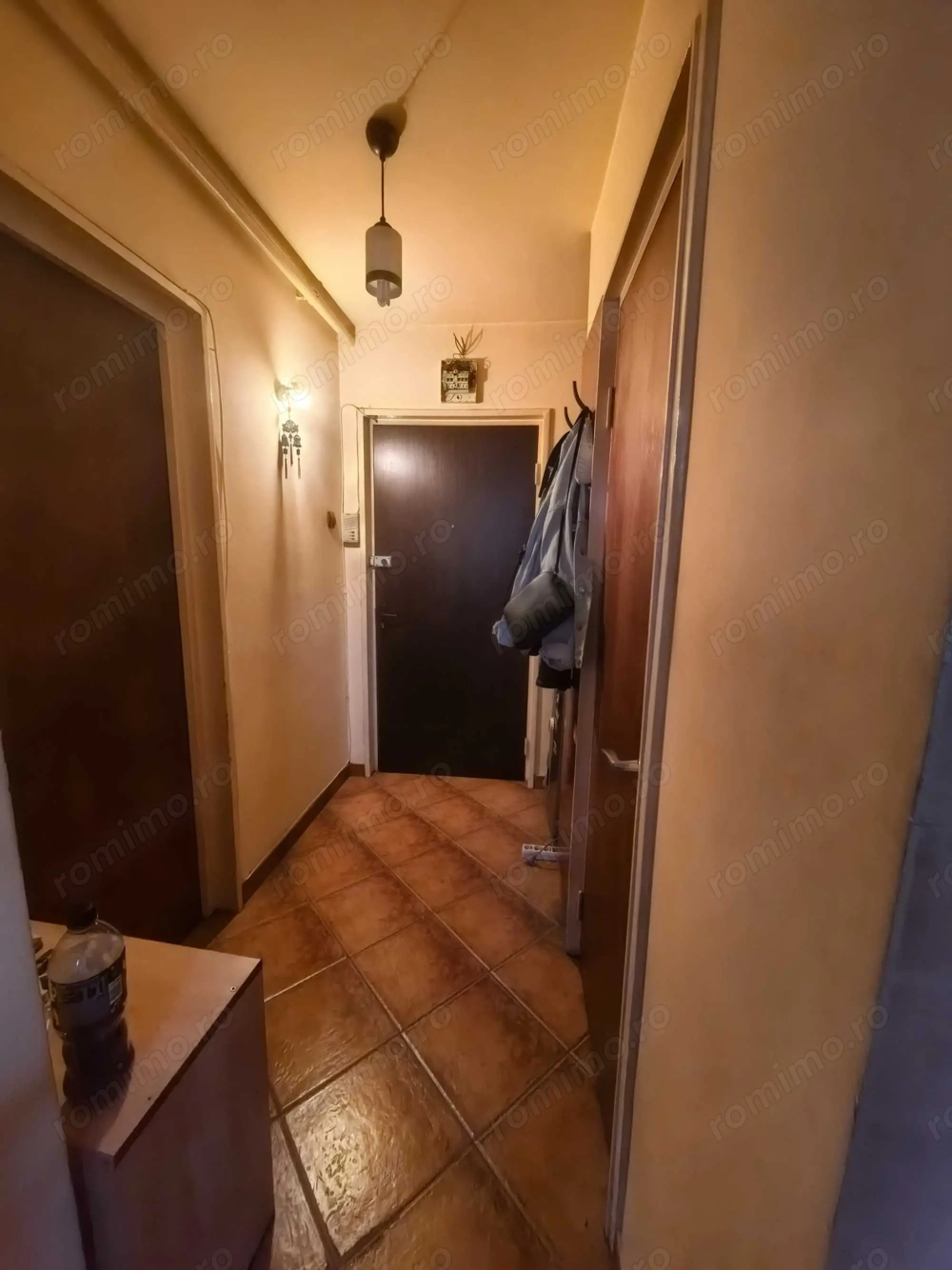 Apartament 2 camere. Zona Bdul Obregia. Etaj 1.