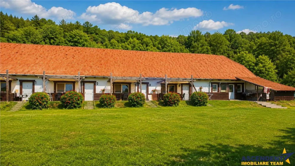 Transilvania Camping, domeniu de 14.400mp,Sanmarghita de Mures:2cladiri, apartamente,potential excep