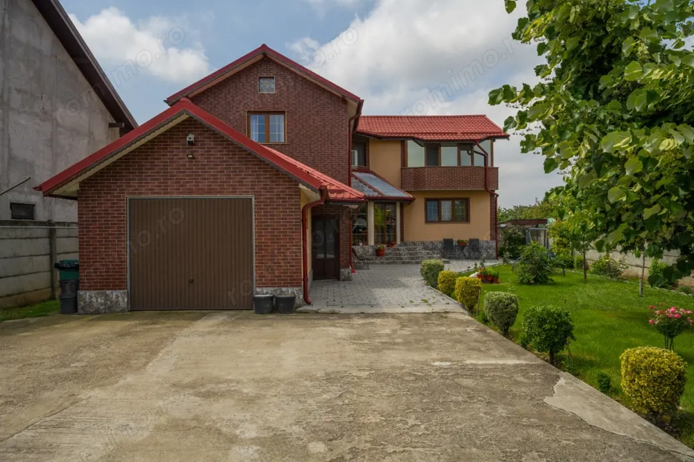 Afumați – Trandafirului, casă cărămidă 6 camere, teren 750 mp, 2 garaje