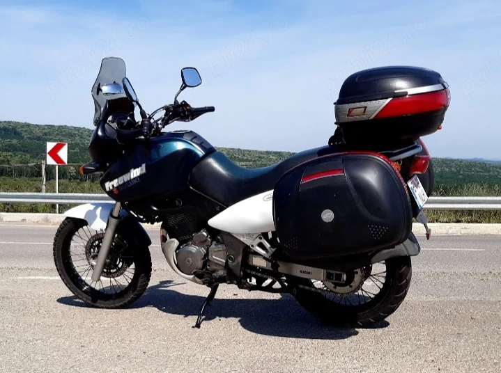 Vând Suzuki XF 650 Freewind 