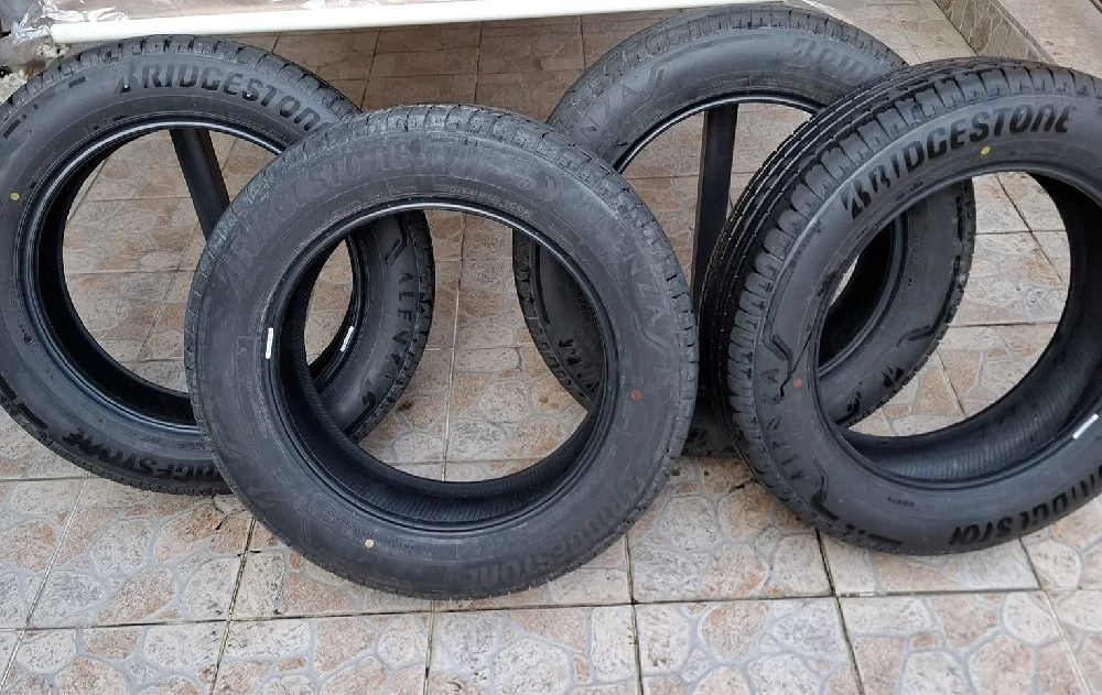 Cauciucuri noi de vară Bridgestone 