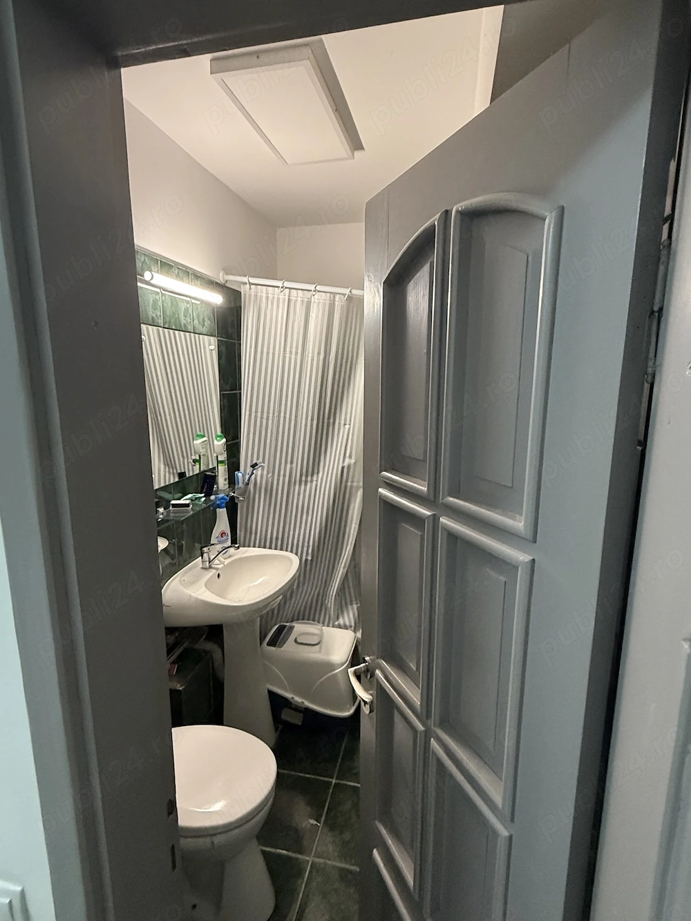 Vand apartament 3 camere decomandat complet mobilat si utilat 