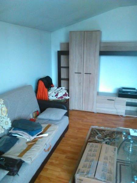Inchiriere apartament 3 camere vila curte