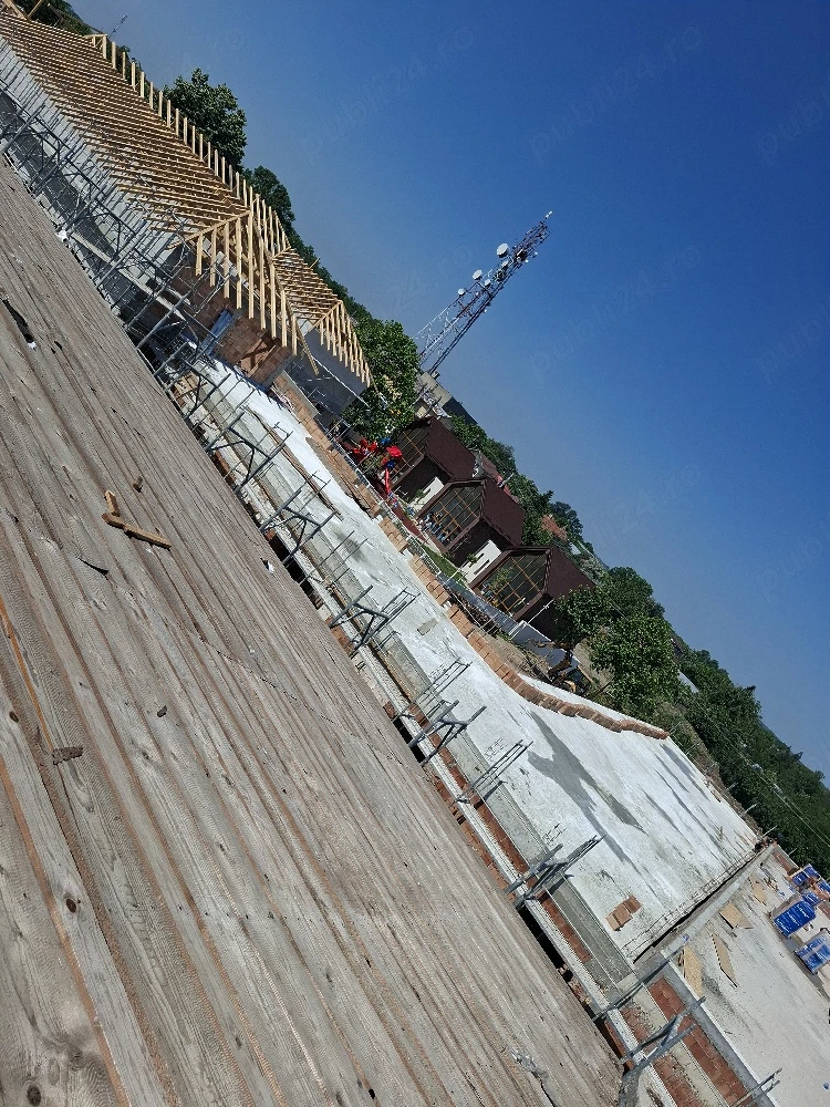 Angajam muncitori in constructii 