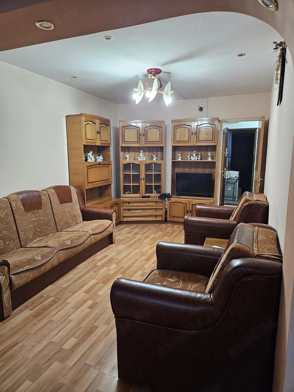 Apartament cu 2 camere de vanzare Razboieni