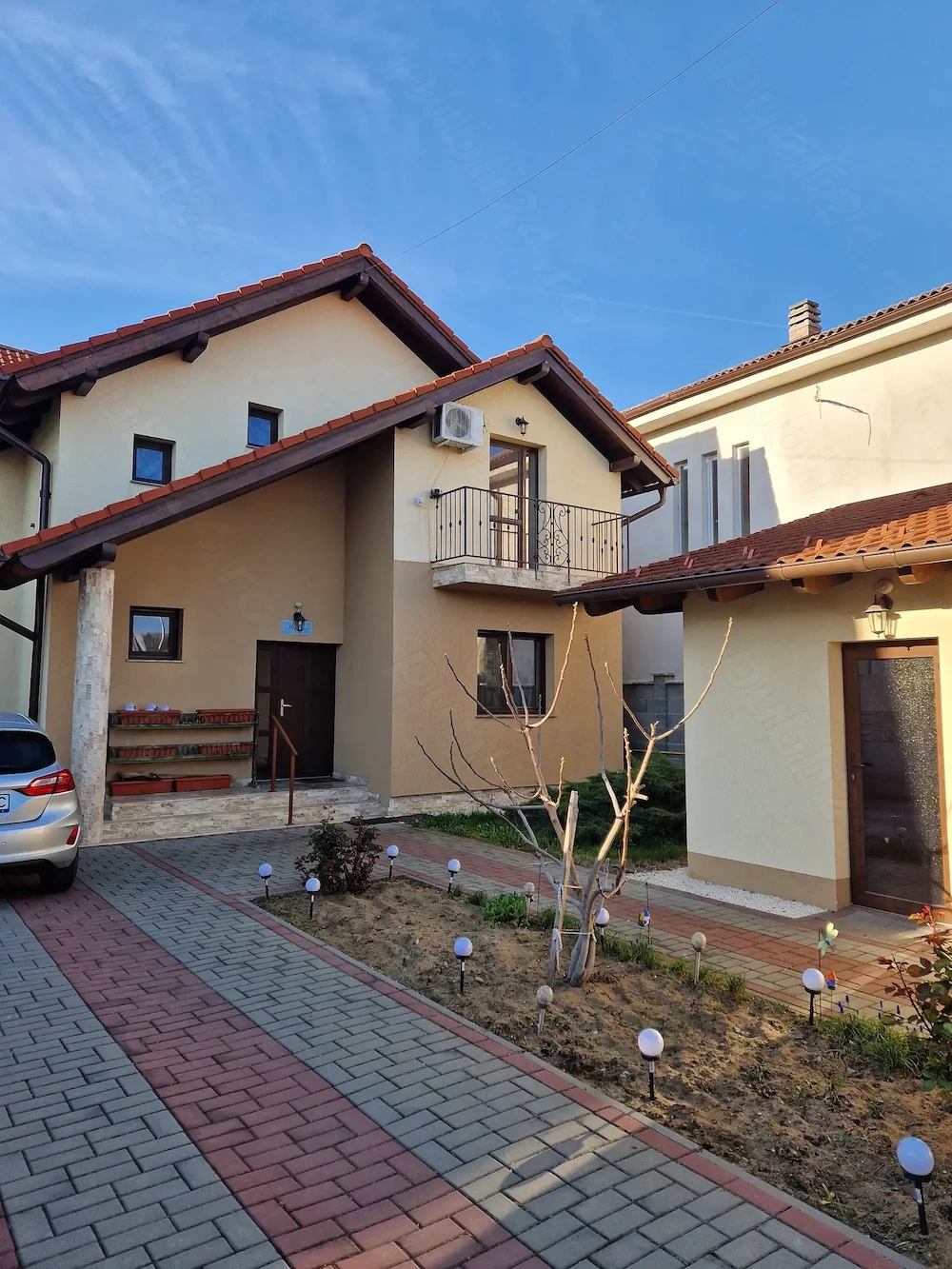 Casă Premium  La Cheie  în Bujac , Infrastructură Completă, Mutare Imediată! (Proprietar)