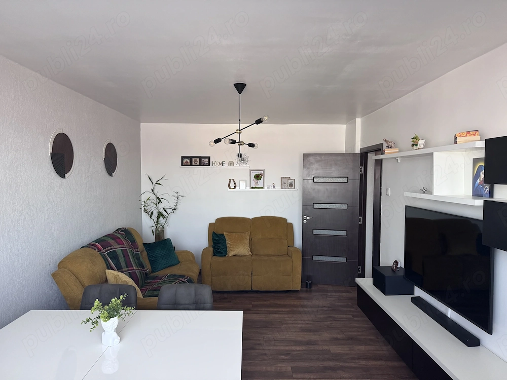 Vând apartament 