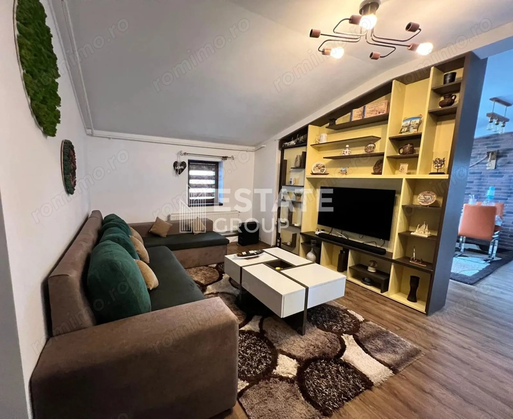 Apartament 3 camere, decomandat, Soarelui