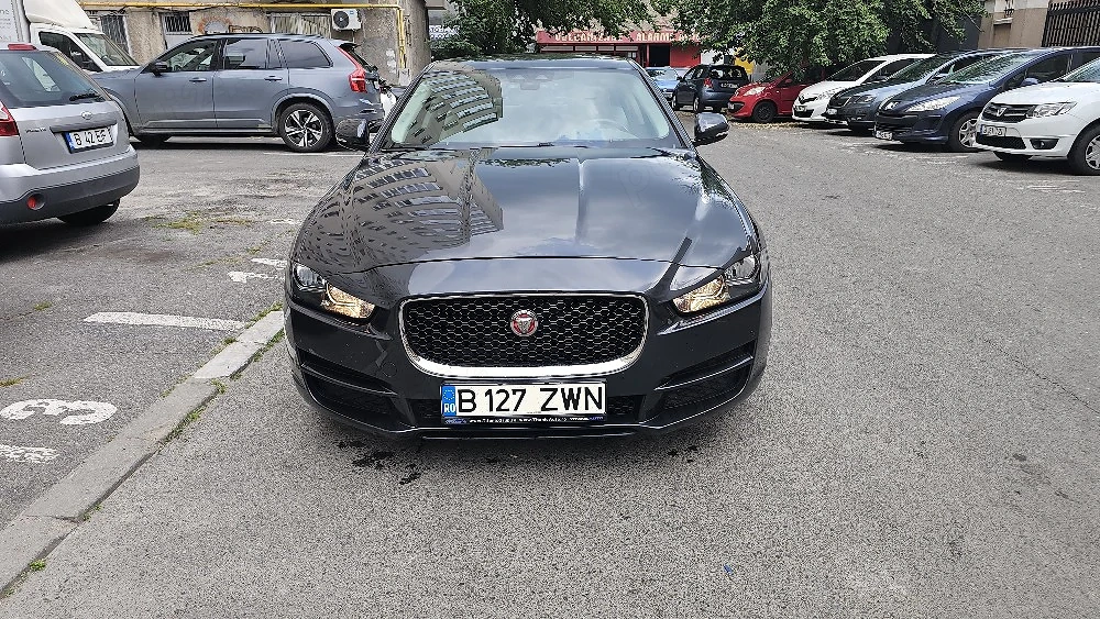 Vand Jaguar XE 2.0d 2016 automat