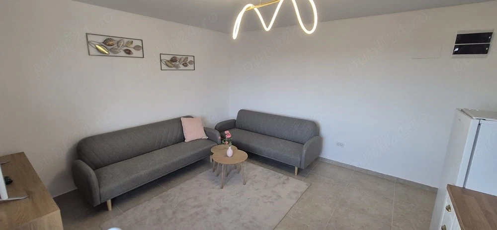 Inchiriez Apartament 2 Camere Decomandat Direct Propietar-Sector 4