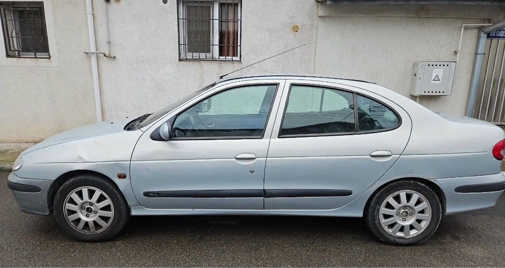 Închiriez Renault Megane, potrivită pentru activitate de livrări la Bolt food,Glovo,Volt 